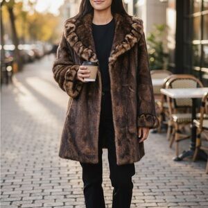 Pamela McCoy Luxurious Faux Fur Brown Coat Large